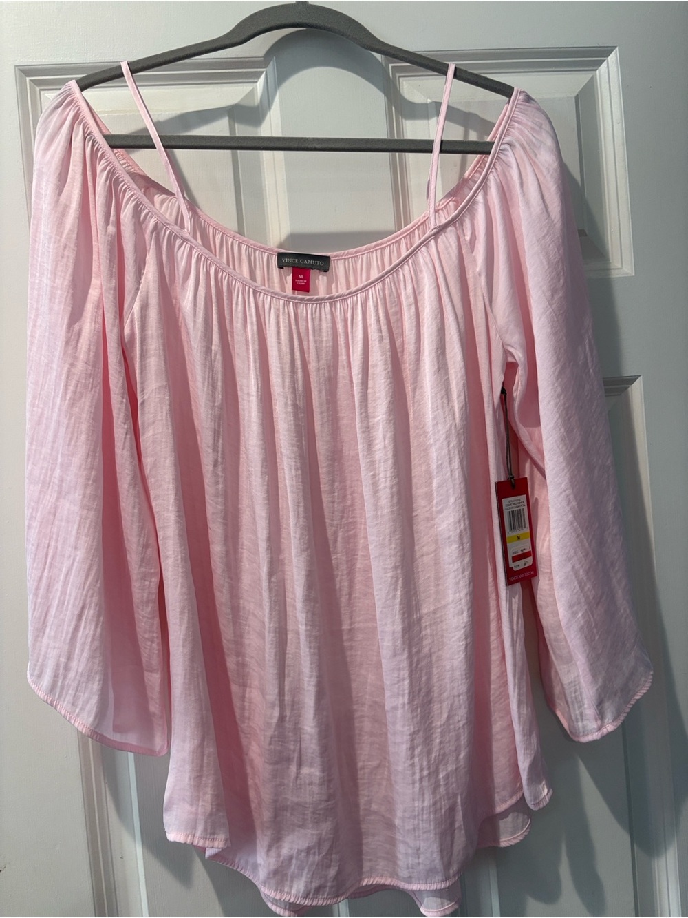 NWT Vince Camuto Romantic Petal Pink Cold Shoulder Blouse | Bell Sleeve Top